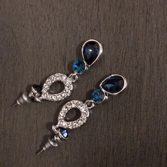 Blue & Teal Gem Drop Earrings 💙 - Picture 9 of 9
